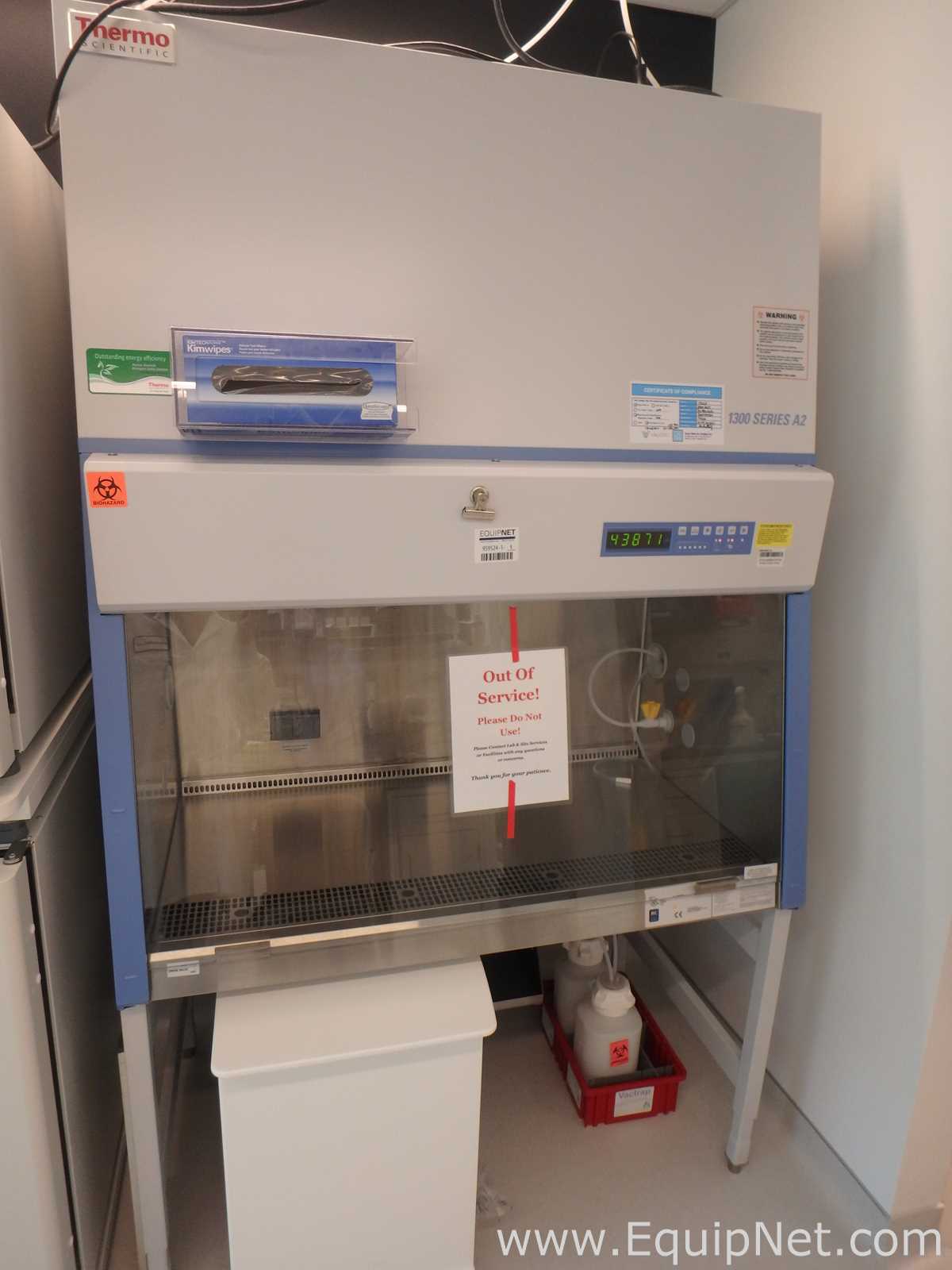 Thermo Scientific 1300 Series 1375 A2 4 Foot Biological Safety Cabinet With Stand