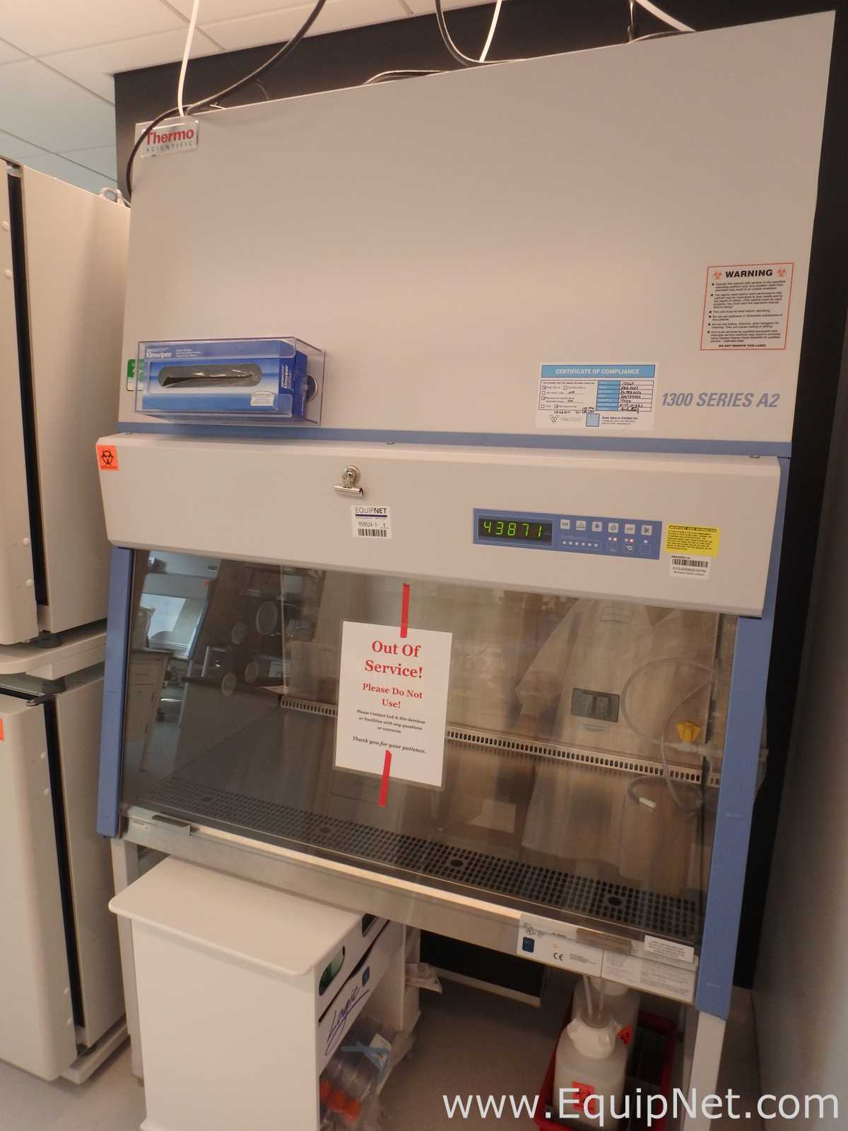 Thermo Scientific 1300 Series 1375 A2 4 Foot Biological Safety Cabinet With Stand