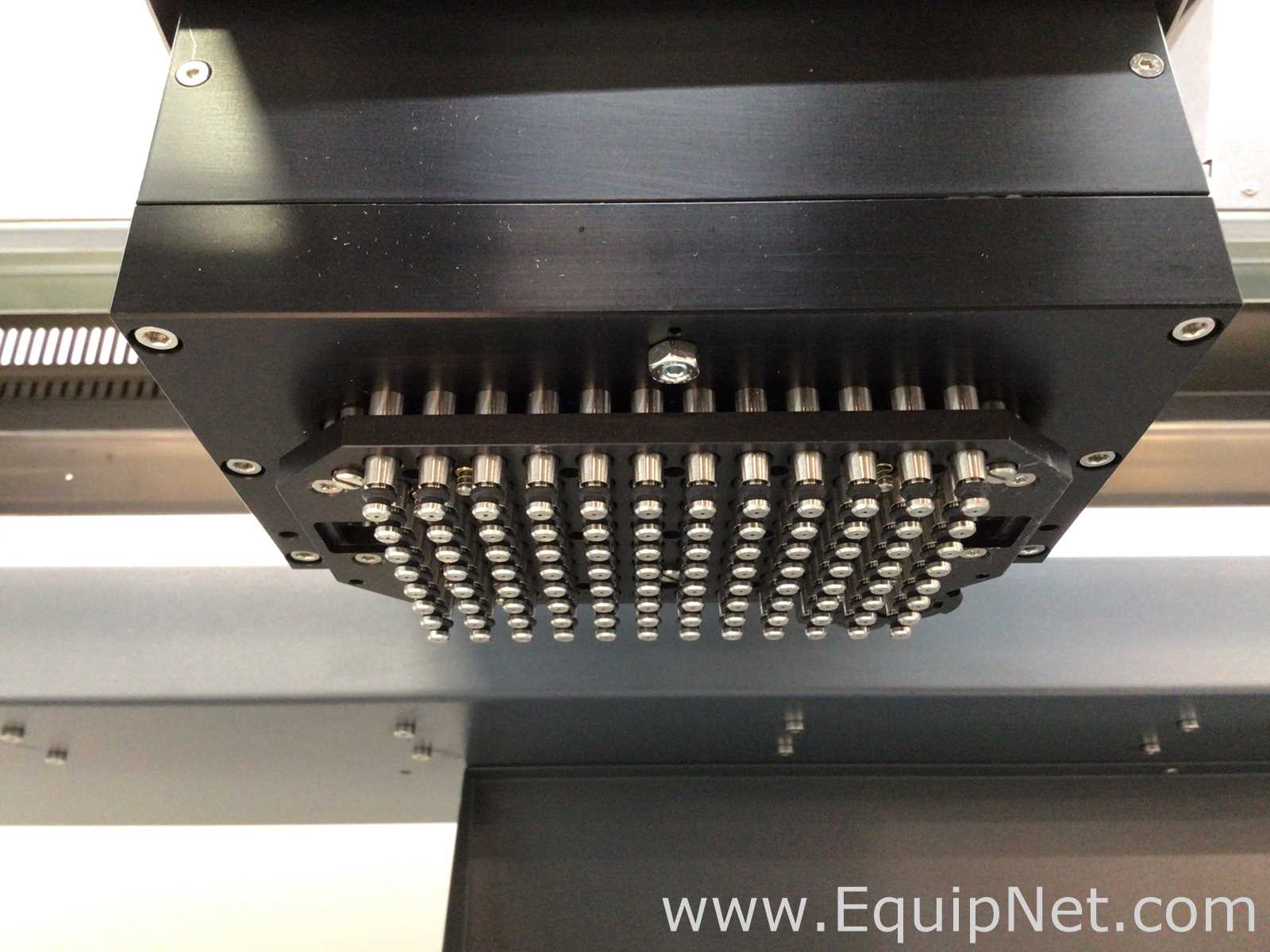 Tecan FREEDOM EVO 200 BASE Liquid Handler