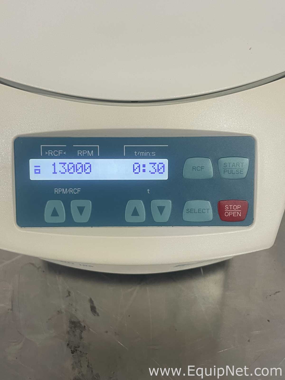 lote de  2 Centrífuga para Laboratórios Hettich Mikro 185