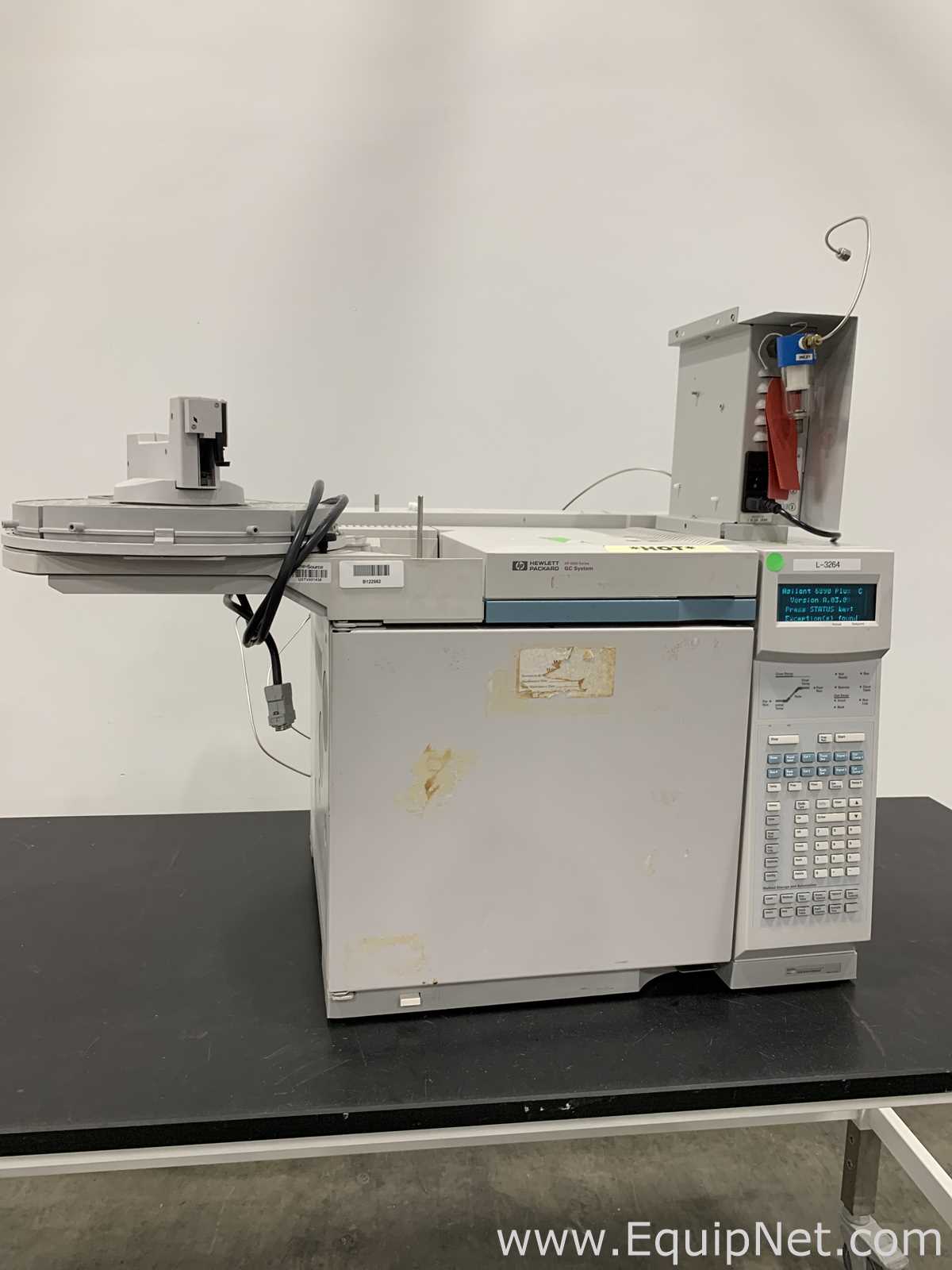 Hewlett Packard 6890 Gas Chromatograph with Sample Tray