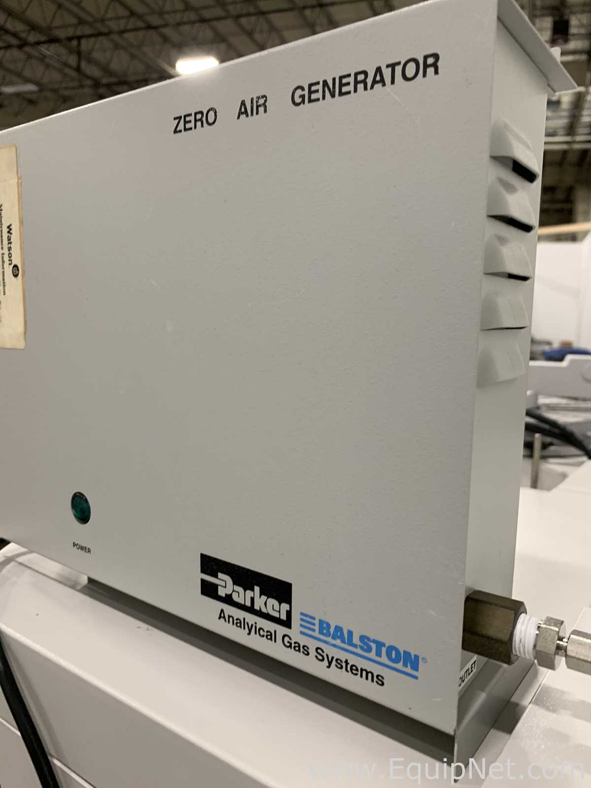Hewlett Packard 6890 Gas Chromatograph with Sample Tray