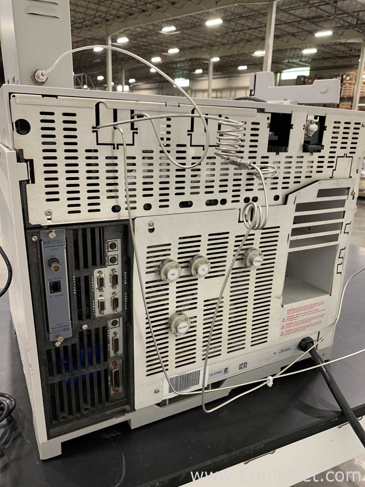 Hewlett Packard 6890 Gas Chromatograph with Sample Tray