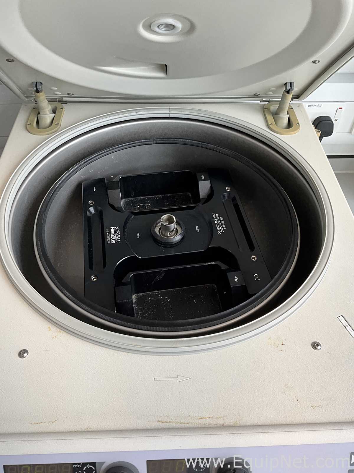 Centrífuga para Laboratórios Kendro Laboratory Products Multifuge 3L