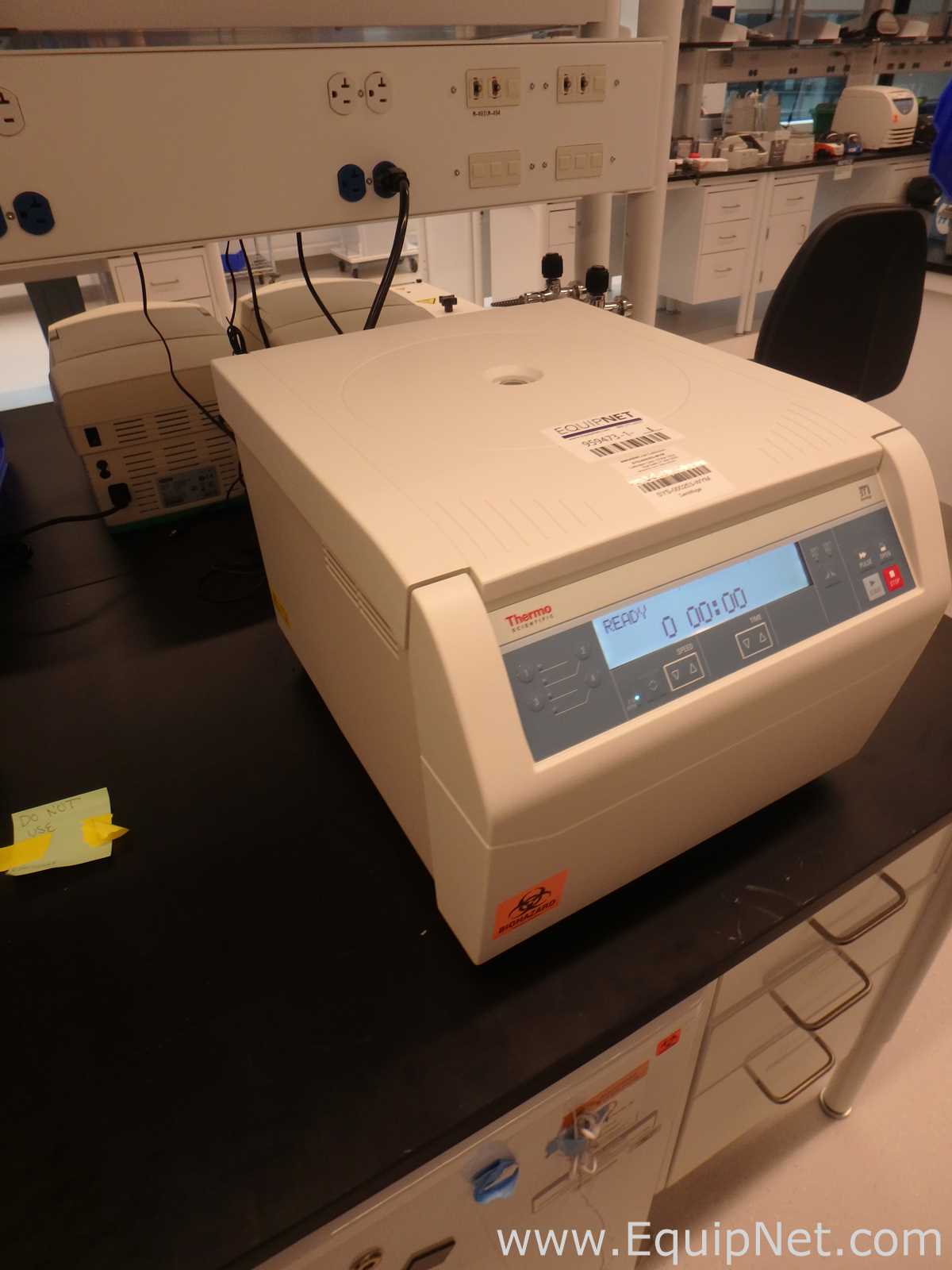 Centrífuga para laboratorio Thermo Scientific Sorvall ST8