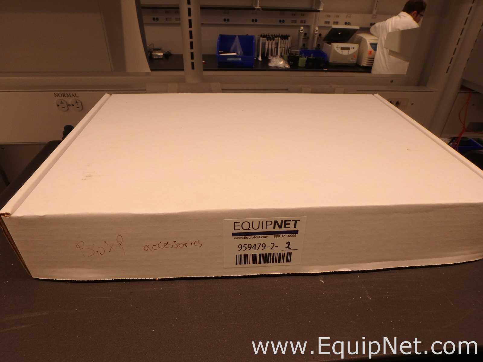 Telesis BioXp 3250 benchtop synthetic biology workstation