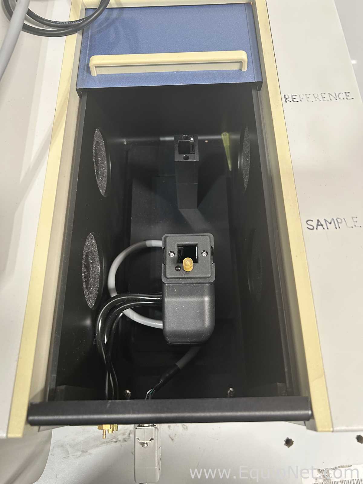 Espectrofotómetro Hitachi U-2910