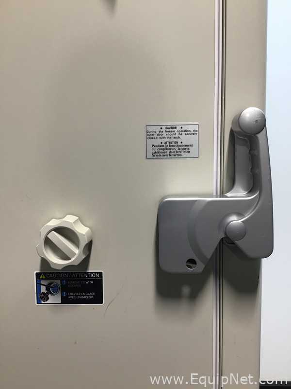 Congelador Panasonic MDF-U76VA-PA