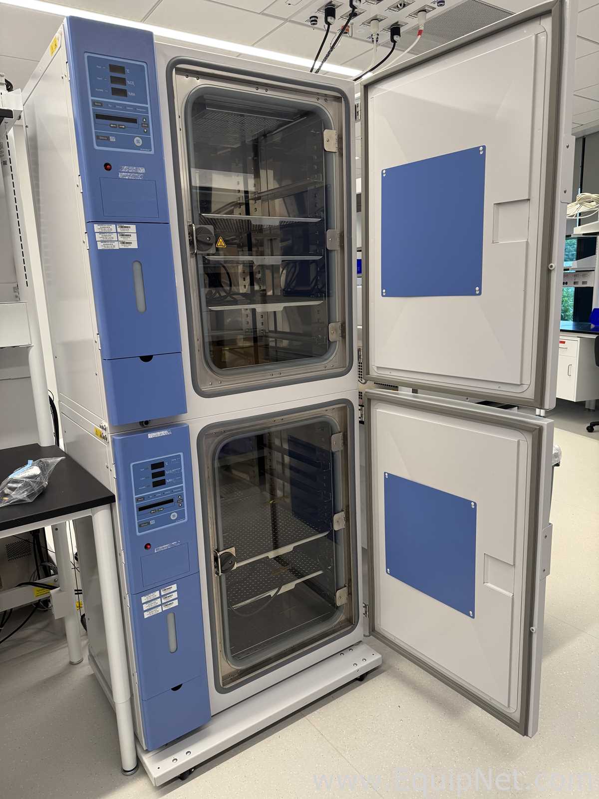Thermo Fisher 3307 Forma Steri-Cult CO2 Double Stacker Incubators