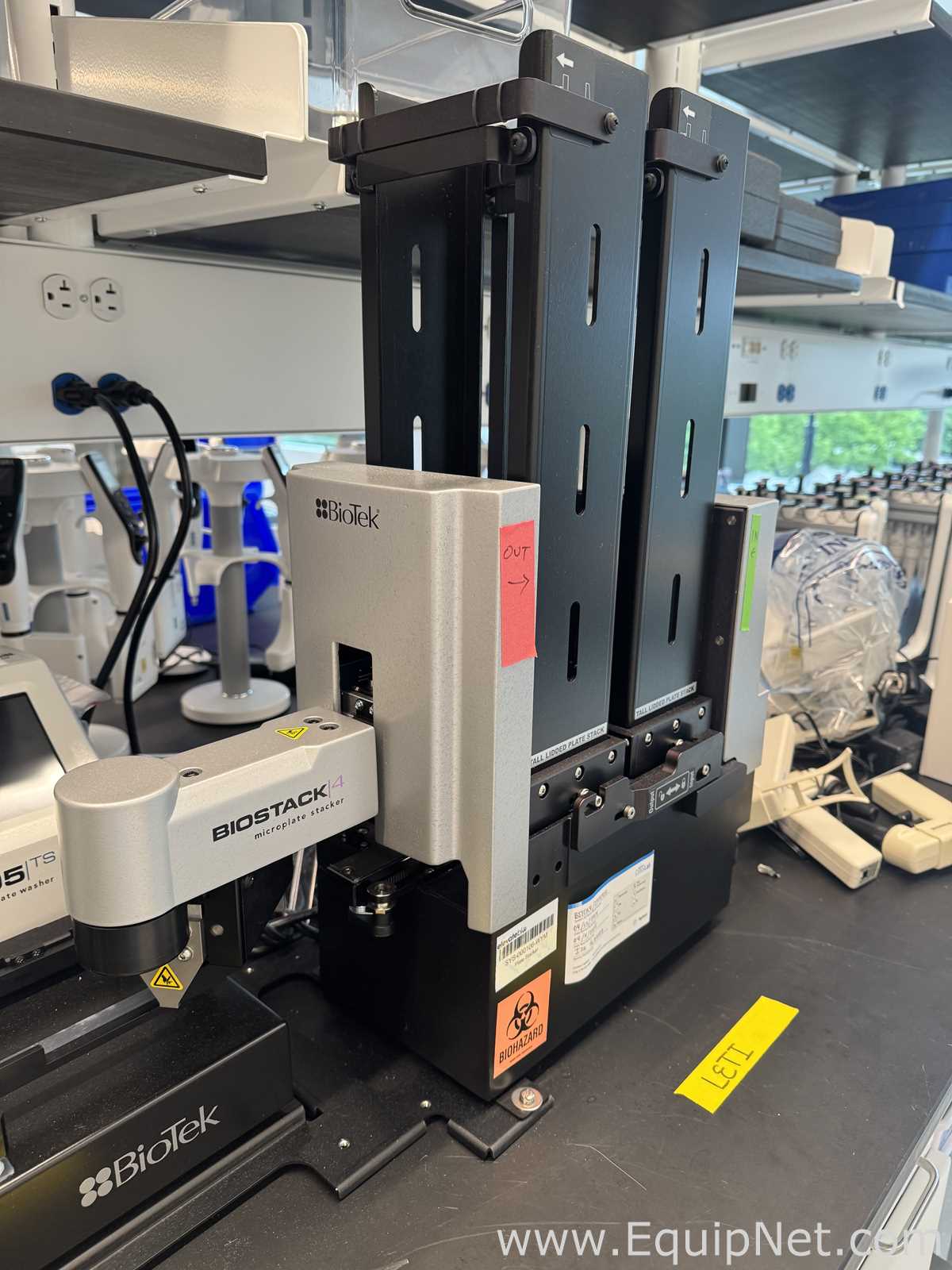 BioTek Instruments 405TSUVS Microplate Washer With Vacuum Pump And BioStack 4 Microplate Stacker