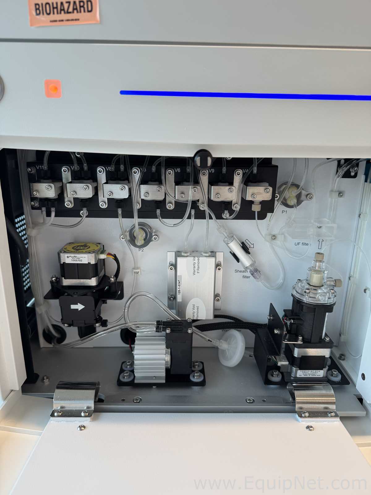 Agilent Technologies NovoCyte Quanteon Flow Cytometer - NovoSampler Q And NovoCyte FluidicsStationII