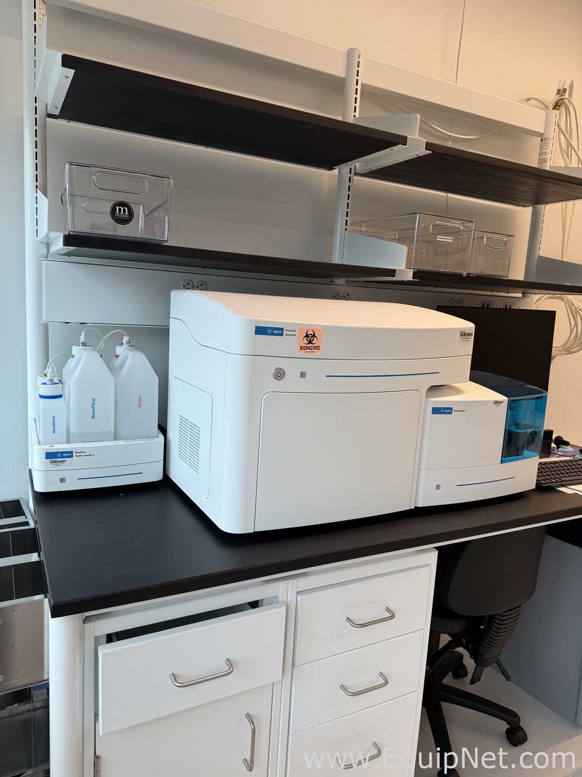 Agilent Technologies NovoCyte Quanteon Flow Cytometer - NovoSampler Q And NovoCyte FluidicsStationII
