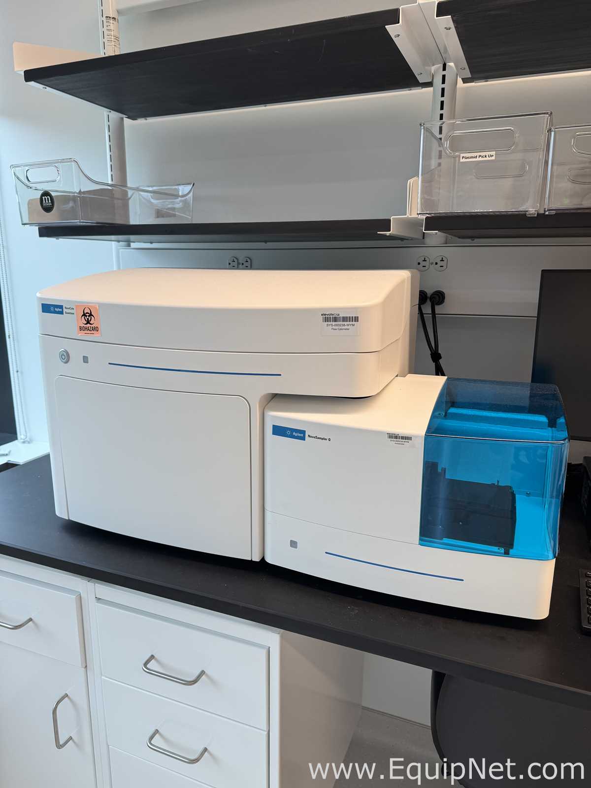 Agilent Technologies NovoCyte Quanteon Flow Cytometer - NovoSampler Q And NovoCyte FluidicsStationII