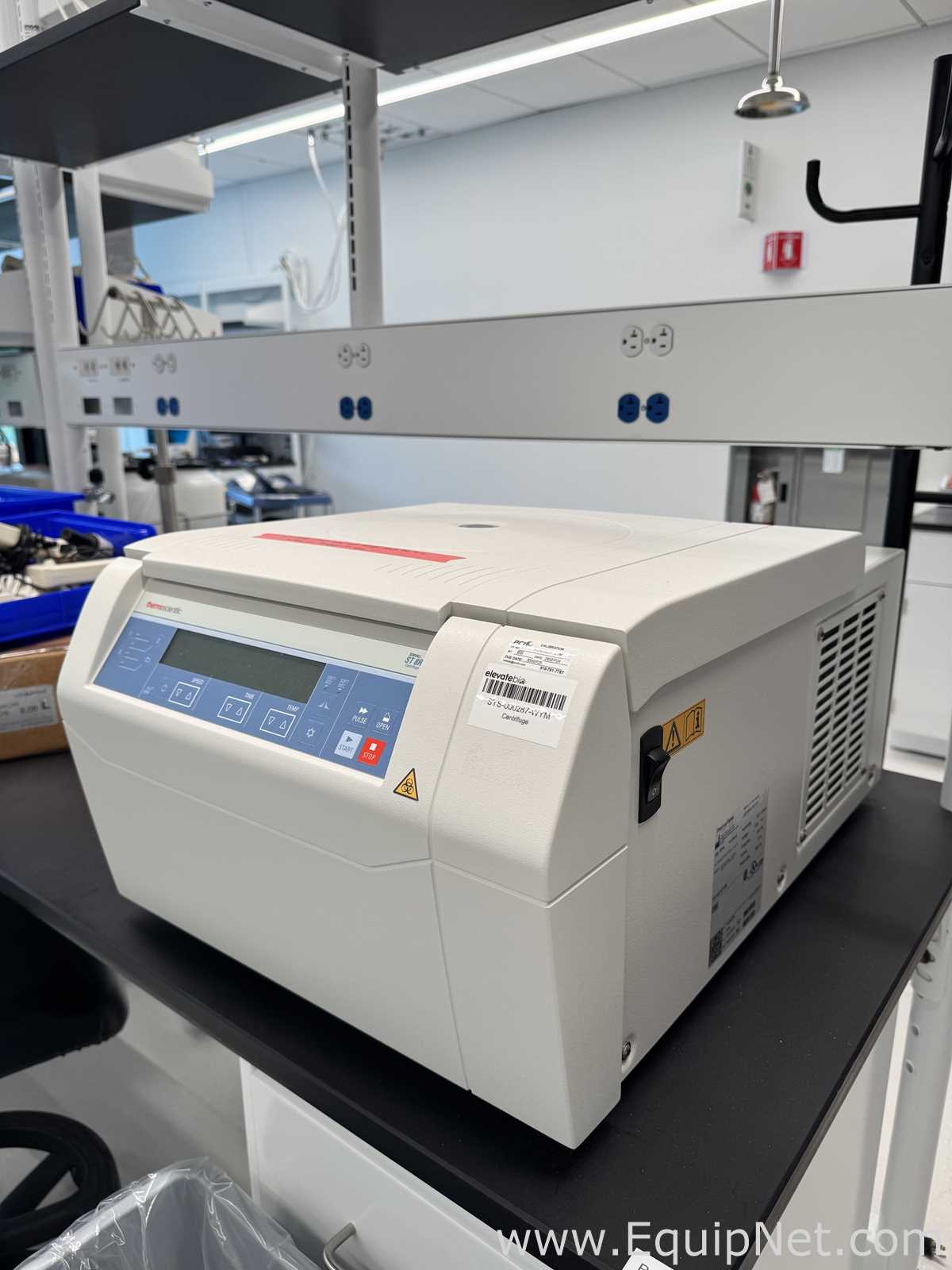 Centrífuga para Laboratórios Thermo Fisher Scientific Sorvall ST 8R