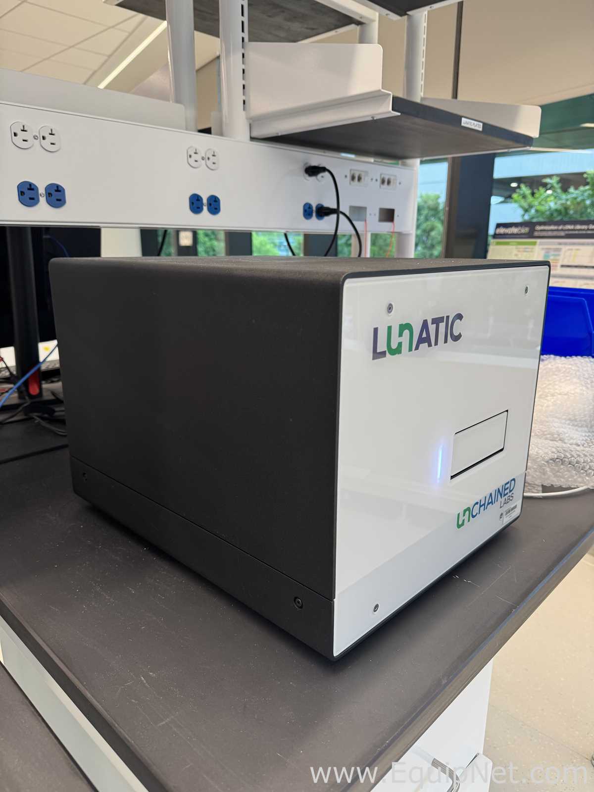Unchained Labs Lunatic UV/Vis Spectrophotometer