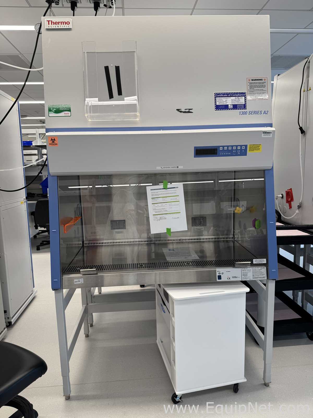 Cabine de Segurança Biológica Thermo Scientific 1375
