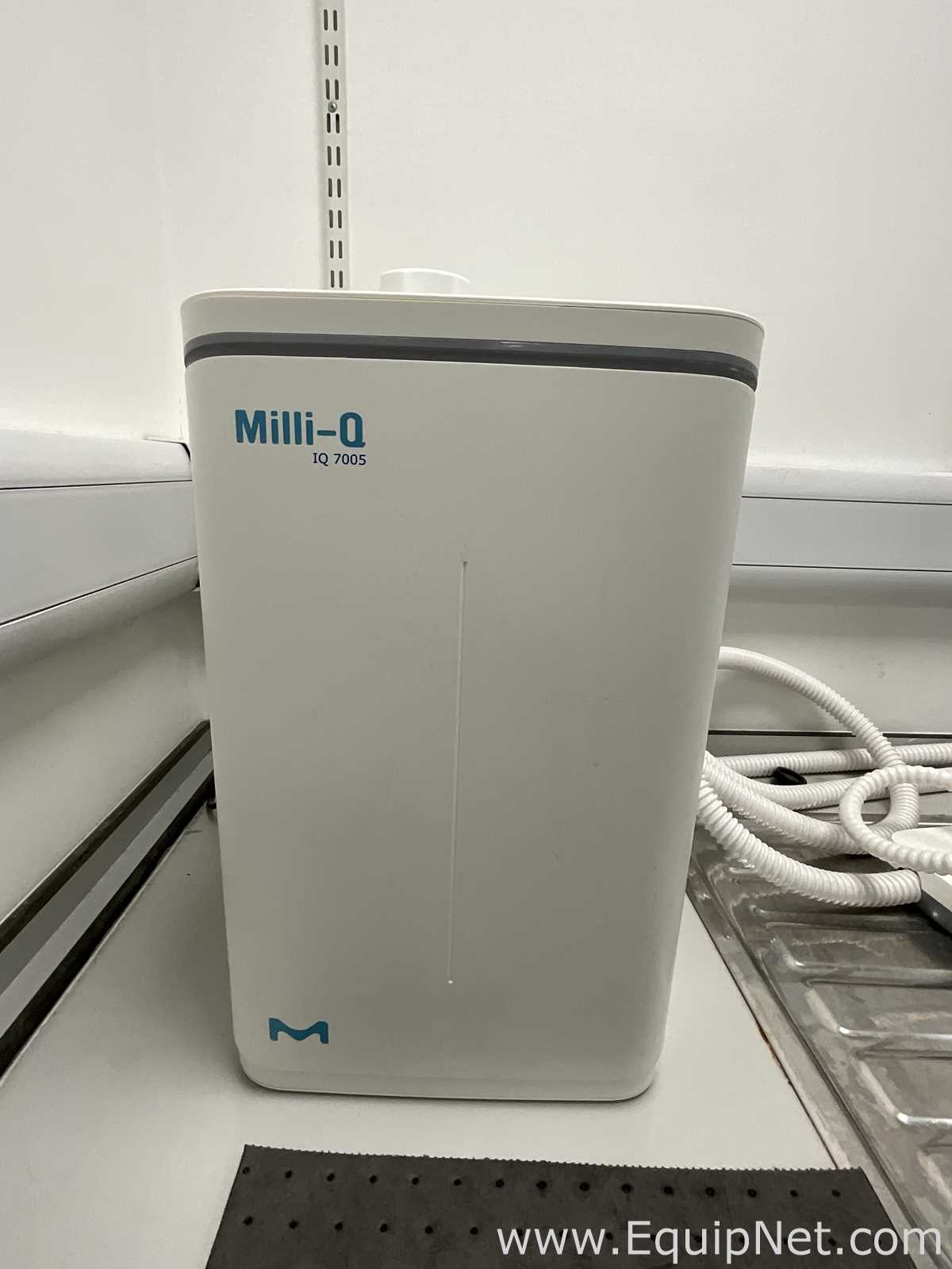 Millipore Milli - Q Laboratory Purified Water Generation Storage and Distribution System - R