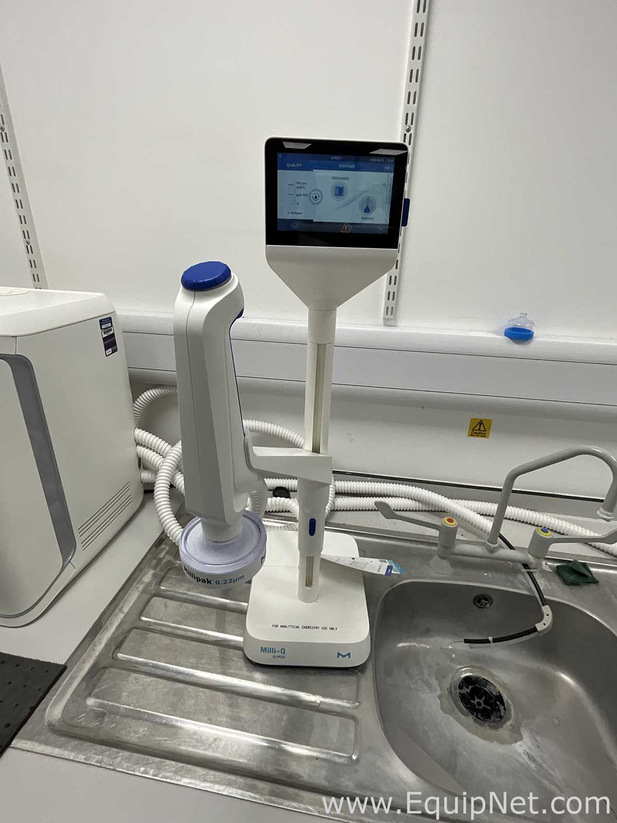 Millipore Milli - Q Laboratory Purified Water Generation Storage and Distribution System - R