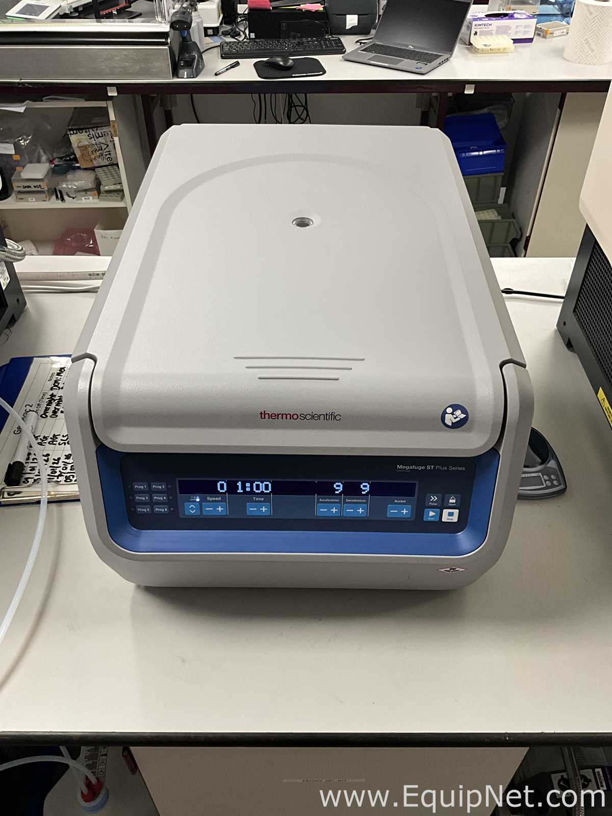 Thermo Fisher Scientific Megafuge ST1 Plus Laboratory Centrifuge