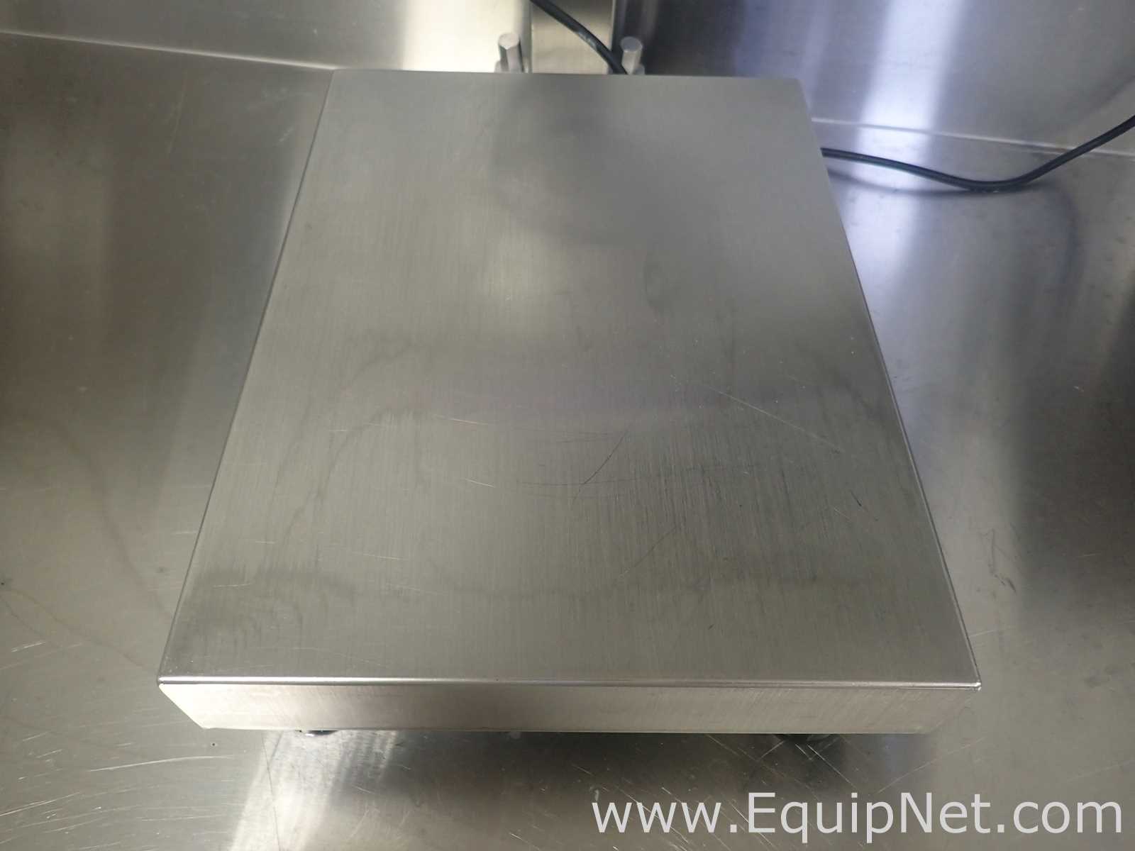 Lot of Mettler Toledo 20kg and 50kg Scales