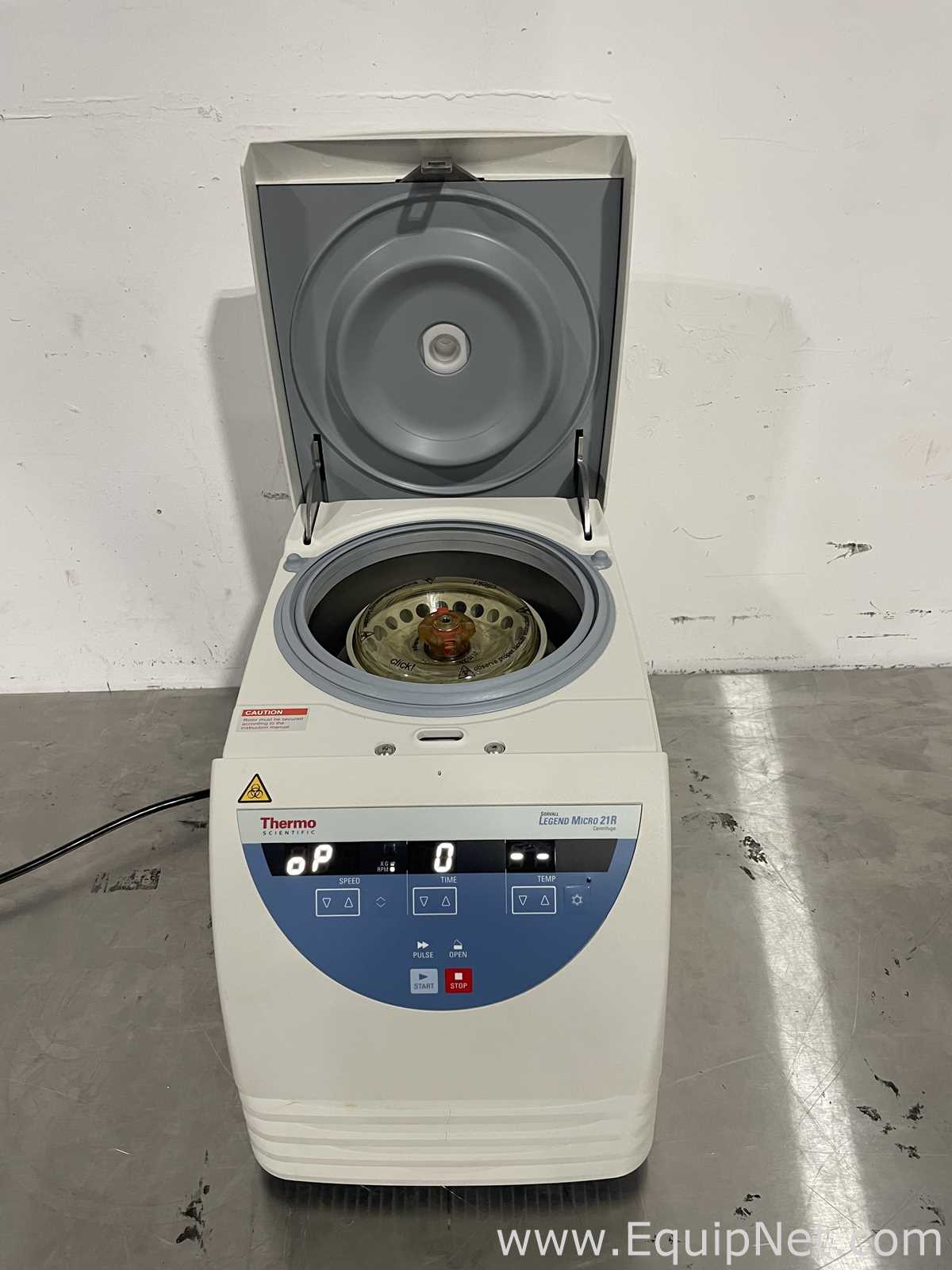 Centrífuga para Laboratórios Thermo Fisher Scientific Sorvall Legend Micro 21R