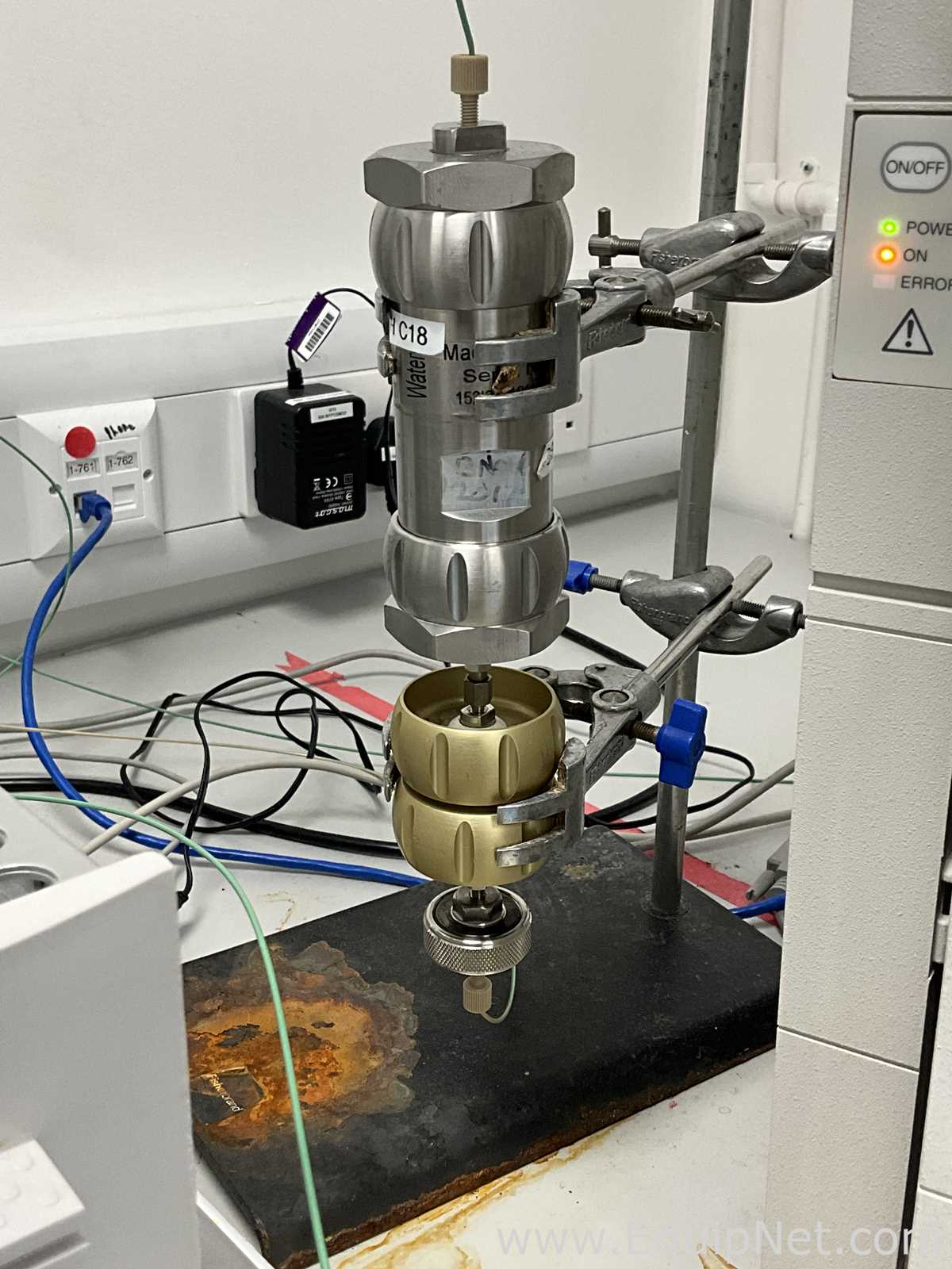 Gilson UV/VIS-159 HPLC System with GX-281 Liquid Handler