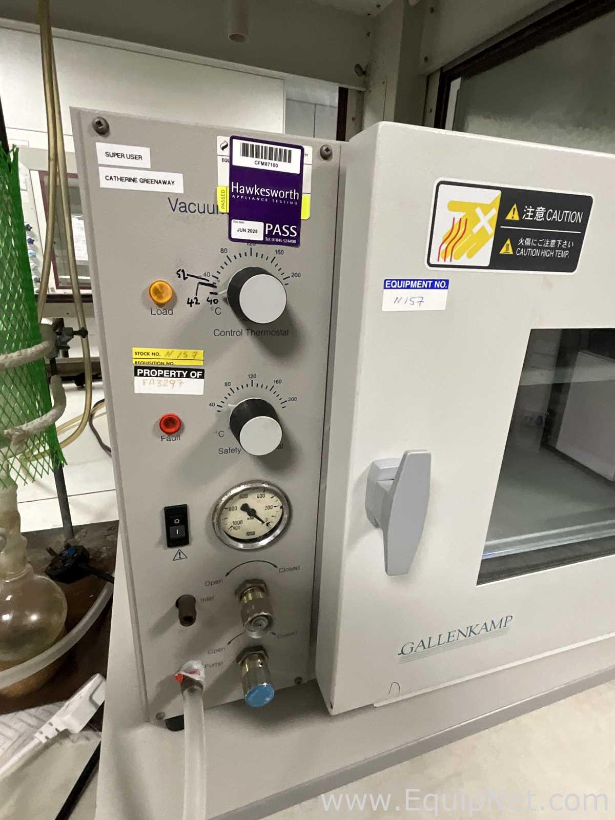 Gallenkamp OVA031.XX1.5 Laboratory Vacuum Oven with Edwards ELab2 Vacuum Pump