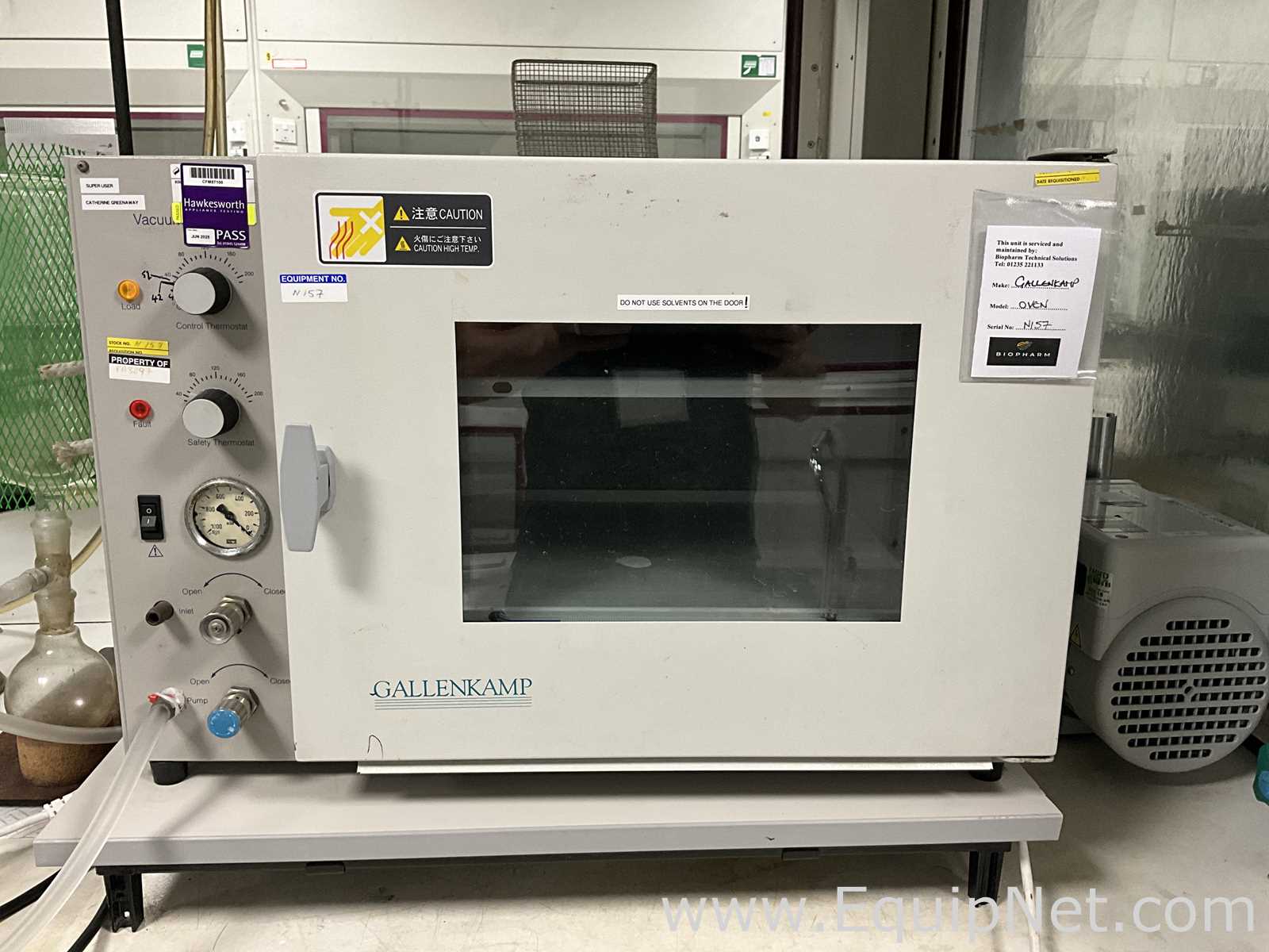 Gallenkamp OVA031.XX1.5 Laboratory Vacuum Oven with Edwards ELab2 Vacuum Pump