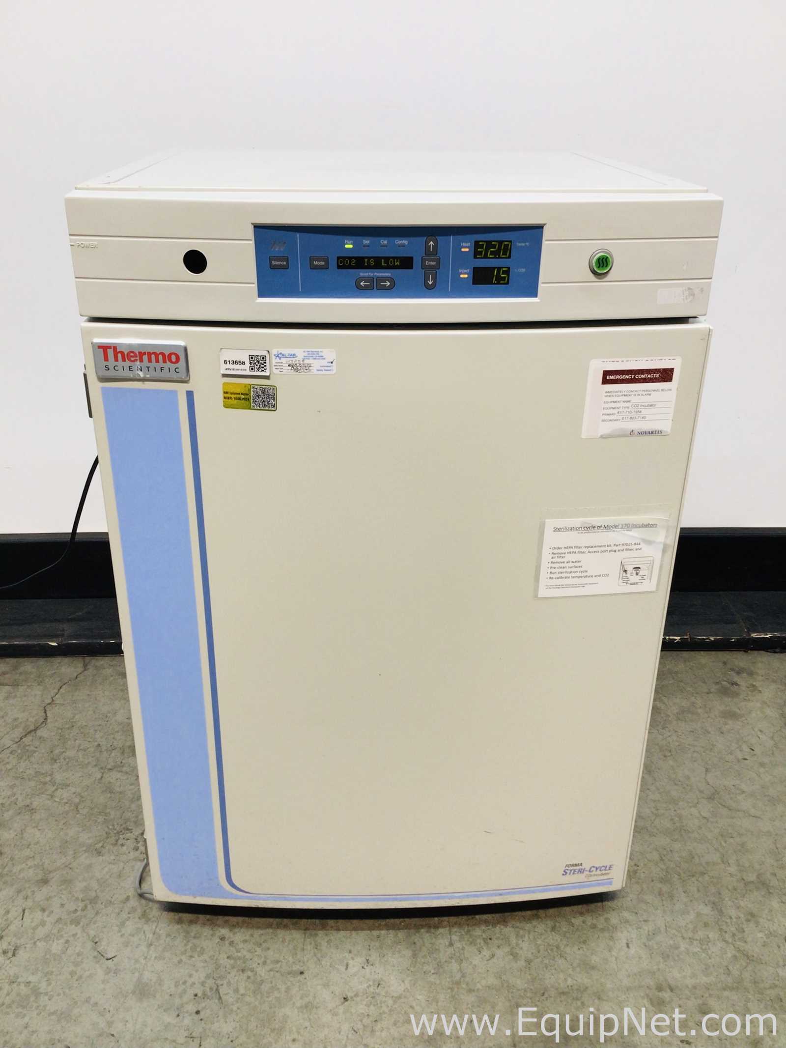 Incubadora Thermo Scientific 370