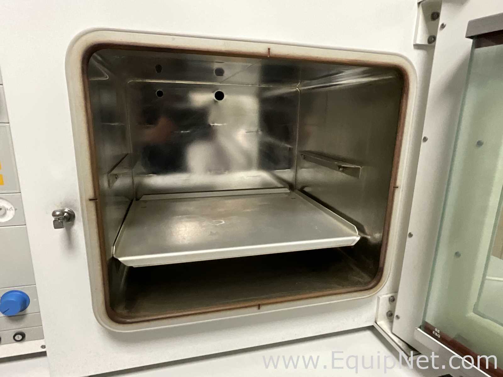 Estufa a Vácuo Thermo Scientific Vacutherm VT6060M