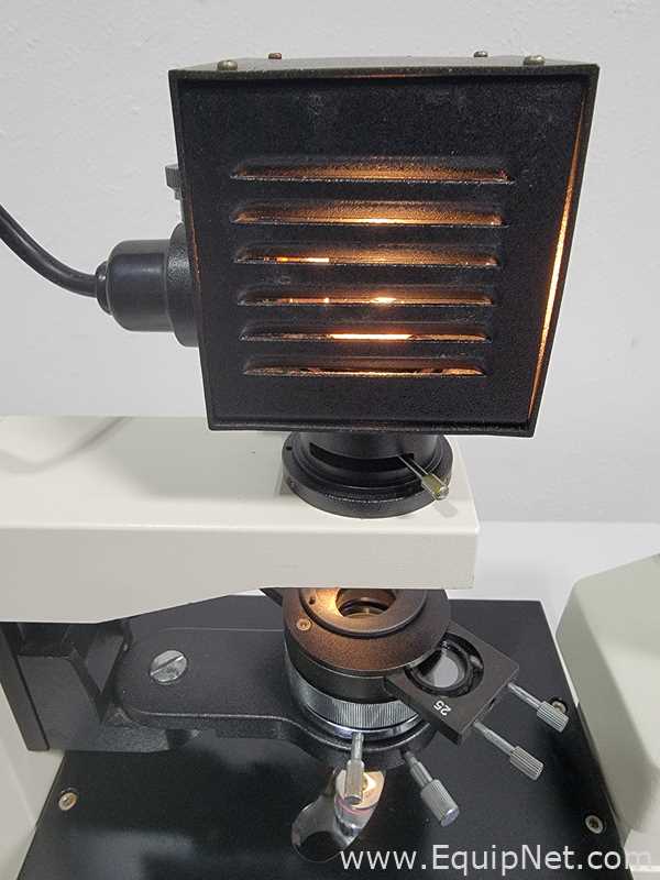 Microscópio VWR Vista Vision