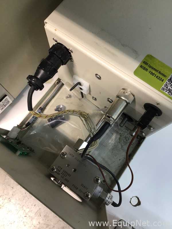 Waters 2767 Sample Manager With 2545 Quaternary Gradient Module And 515 HPLC Pump