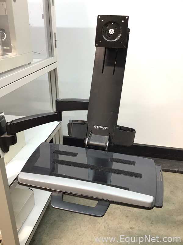 Waters 2767 Sample Manager With 2545 Quaternary Gradient Module And 515 HPLC Pump
