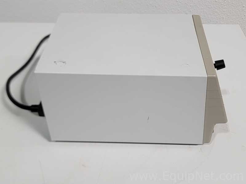 VWR 300 Electrophoresis Power Supply