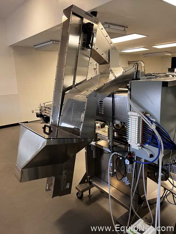 SureKap SK6000-BF6 Automatic 6 Spindle Capper