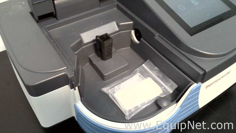 Espectrofotómetro Thermo Fisher Scientific Genesys 40