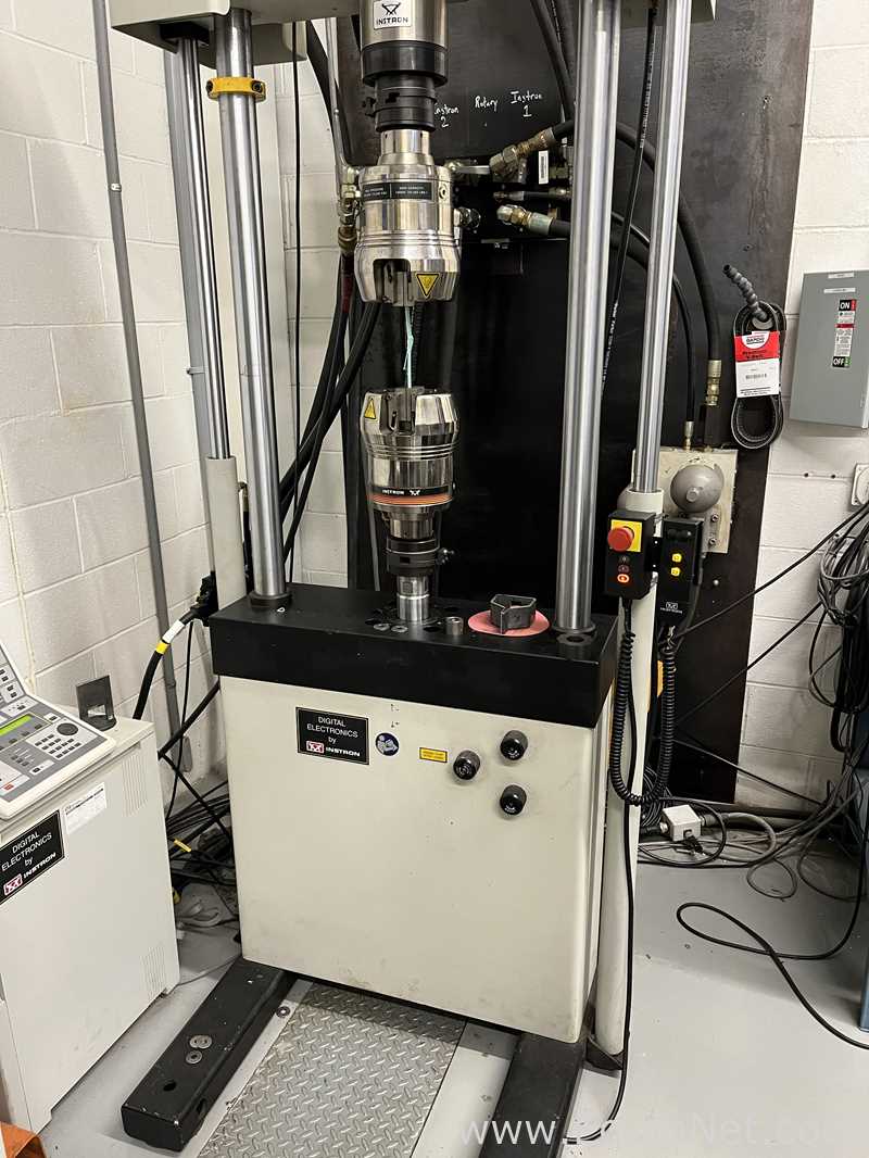 Instron 8501 Servohydraulic Fatigue Testing System