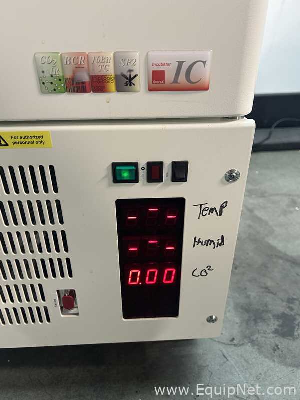 Incubadora Liconic STX110