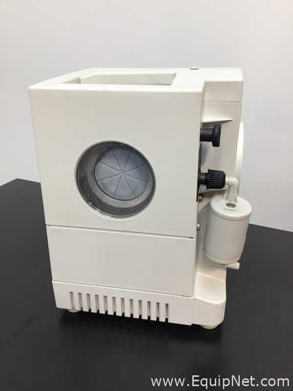 Buchi R-210 Evaporator With Vacuum Controller V-850 And Vacuum Pump V-700