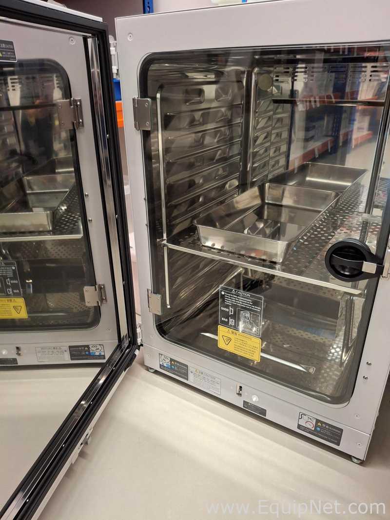 Panasonic Healthcare PHCbi MCO-170AICUV-PE Incubator