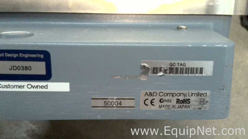 Lote de 6 Báscula AND Company Limited  