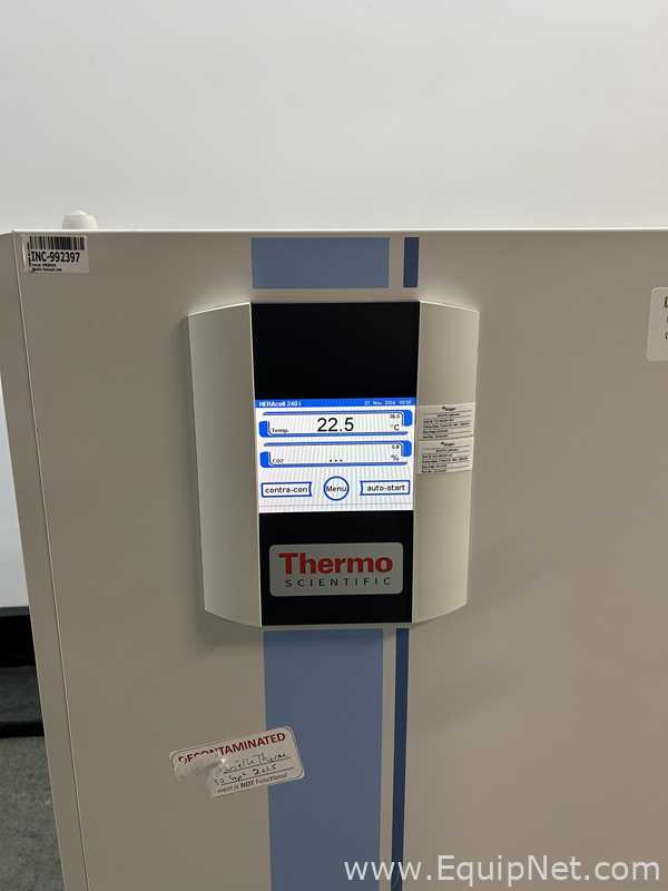 Incubadora Thermo Scientific HERAcell 240i