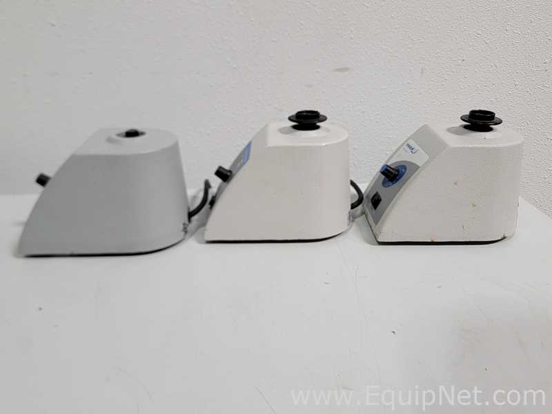 lote de  3 Misturador para Laboratórios VWR Mini Vortex mixer