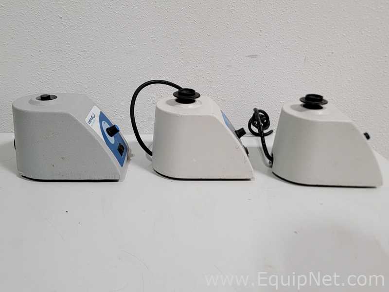 lote de  3 Misturador para Laboratórios VWR Mini Vortex mixer
