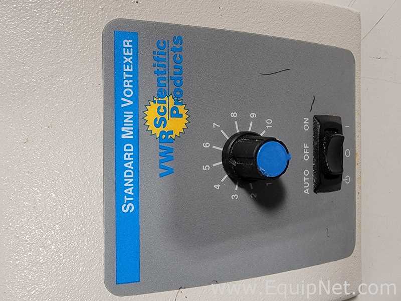 lote de  3 Misturador para Laboratórios VWR Mini Vortex mixer