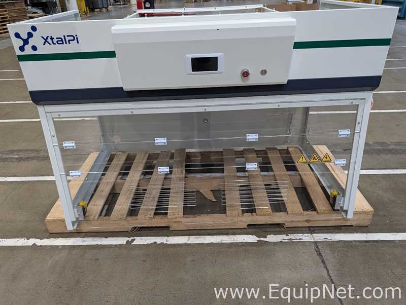 Unknown Zaip-2402-02 Fume and Flow Hood