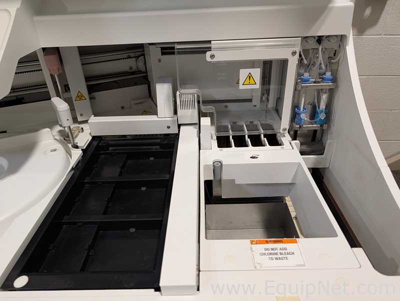 Roche cobas e411 Chemistry Analyzer