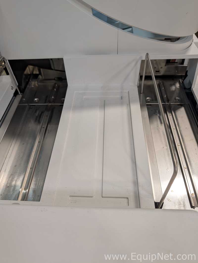 Roche cobas e411 Chemistry Analyzer
