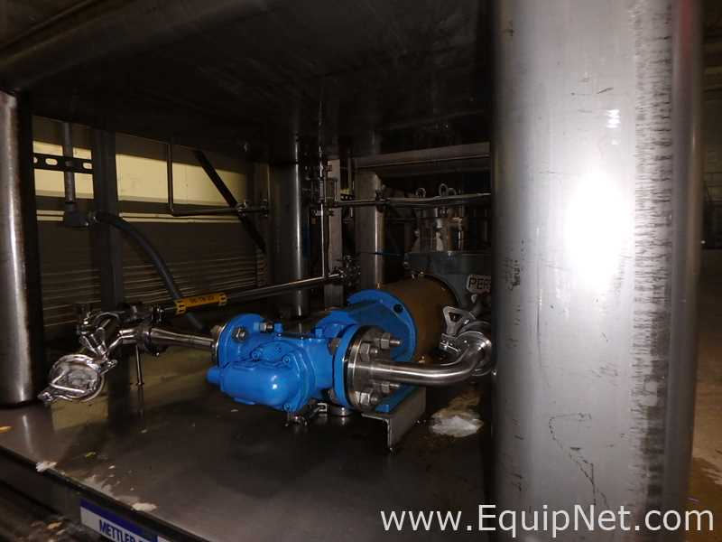 Contenedor Rectangular De Almacenamiento De Acero Inoxidable TransTore 518043 De 550 Galones