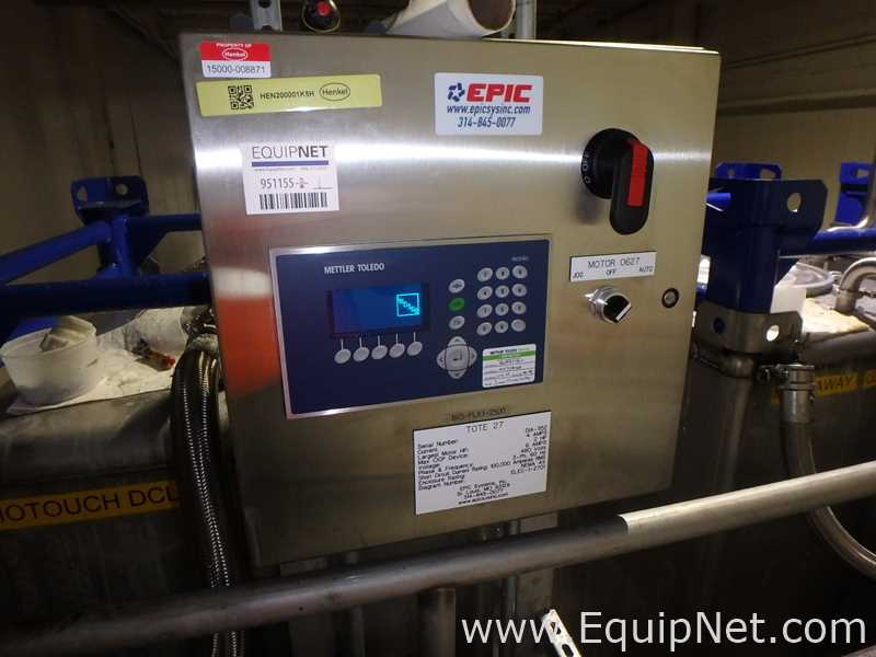 Contenedor Rectangular De Almacenamiento De Acero Inoxidable TransTore 518043 De 550 Galones